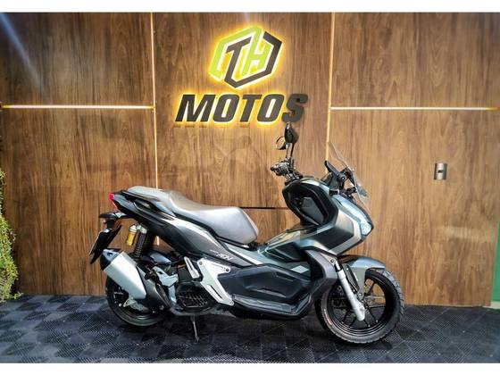 HONDA ADV 